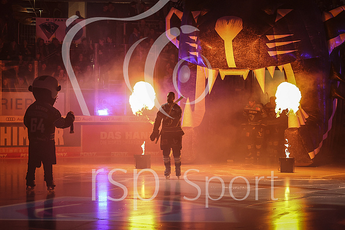 Eishockey - Herren - DEL - Playoffs - Spiel 5 - Saison 2022/2023 -   ERC Ingolstadt - DEG - Foto: Ralf Lüger