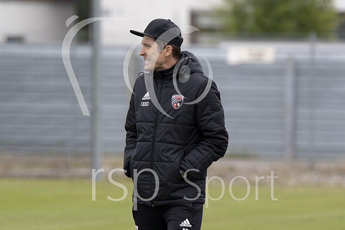 Fussball - A-Junioren Bundesliga - Ingolstadt - Saison 2018/2019 - FC Ingolstadt 04 - FC Augsburg - 10. Spieltag - 03.11.2018 -  Foto: Ralf Lüger/rsp-sport.de