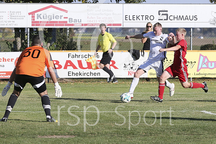 Fussball - Herren - Bezirksliga - Saison 2018/2019 - FC Ehekirchen - BC Adelzhausen - 13.10.2018 -  Foto: Ralf L