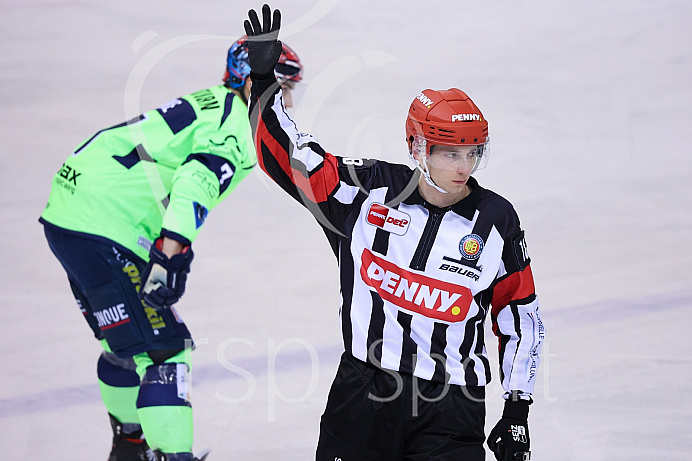 Eishockey - Herren - DEL - Saison 2020/2021 -   ERC Ingolstadt - Straubing Tigers - Foto: Ralf Lüger