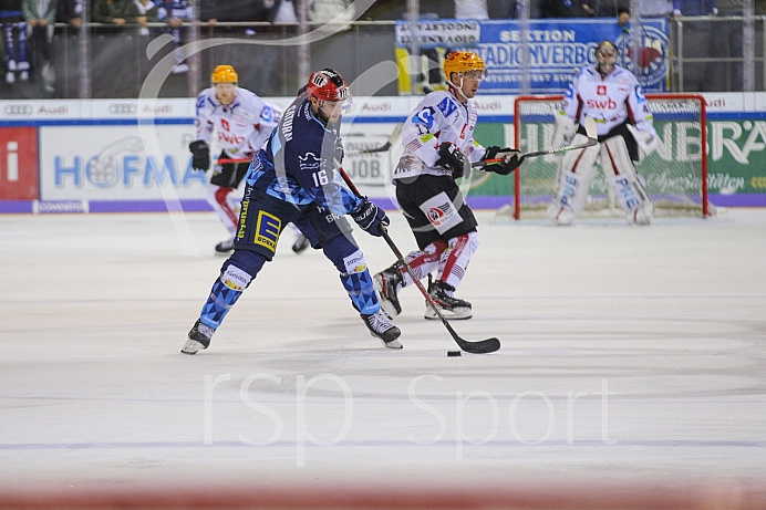 Eishockey - Herren - DEL - Saison 2019/2020, Spiel 8 - 4.10.2019 -  ERC Ingolstadt - Fischtowns Pinguins - Foto: Ralf Lüger