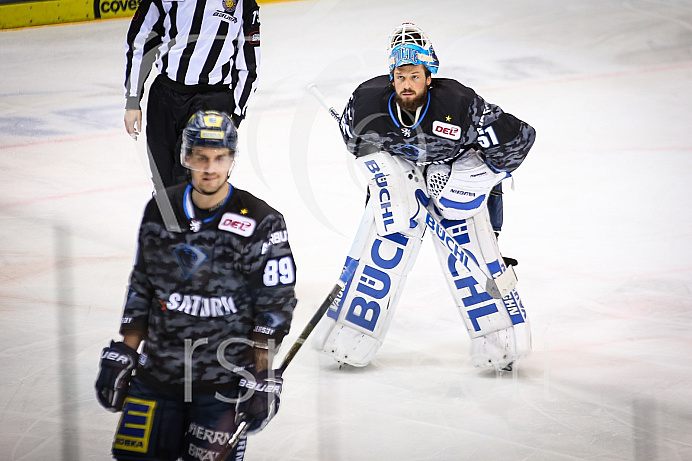 Eishockey - Herren - DEL - Saison 2019/2020 -   ERC Ingolstadt - Wolfsburg  - Foto: Ralf Lüger