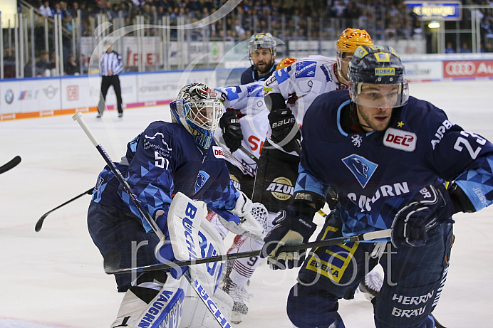 Eishockey - Herren - DEL - Saison 2019/2020, Spiel 8 - 4.10.2019 -  ERC Ingolstadt - Fischtowns Pinguins - Foto: Ralf Lüger