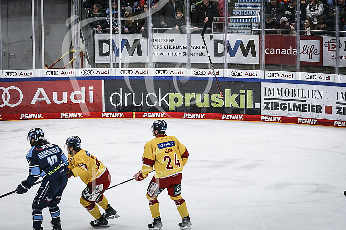 Eishockey - Herren - DEL - Playoffs - Spiel 5 - Saison 2022/2023 -   ERC Ingolstadt - DEG - Foto: Ralf Lüger