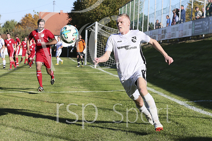 Fussball - Herren - Bezirksliga - Saison 2018/2019 - FC Ehekirchen - BC Adelzhausen - 13.10.2018 -  Foto: Ralf L
