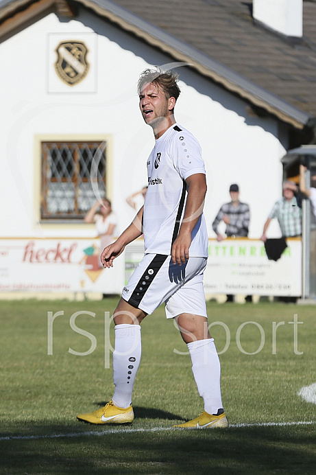 Fussball - Herren - Bezirksliga - Saison 2018/2019 - FC Ehekirchen - BC Adelzhausen - 13.10.2018 -  Foto: Ralf L