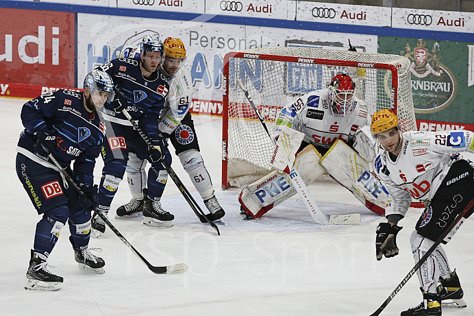 Eishockey - Herren - DEL - Saison 2021/2022 -   ERC Ingolstadt - Bremerhaven - Foto: Ralf Lüger