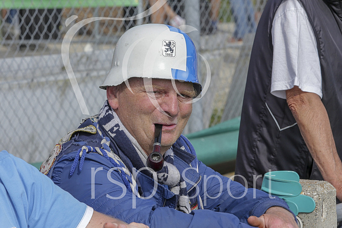 Fussball, Regionalliga Bayern, Saison 2017/2018, FC IPipinsried - TSV 1860 München - Foto: rsp-sport / Ralf Lüger