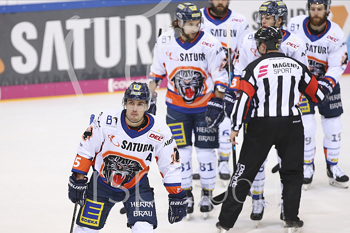 Eishockey - Herren - DEL - Saison 2019/2020 -  ERC Ingolstadt - Schwenninger Wildwings - Foto: Ralf Lüger