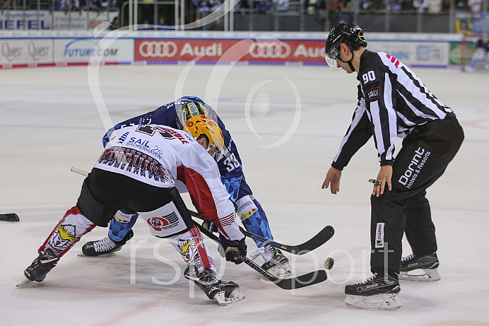 Eishockey - Herren - DEL - Saison 2019/2020, Spiel 8 - 4.10.2019 -  ERC Ingolstadt - Fischtowns Pinguins - Foto: Ralf Lüger
