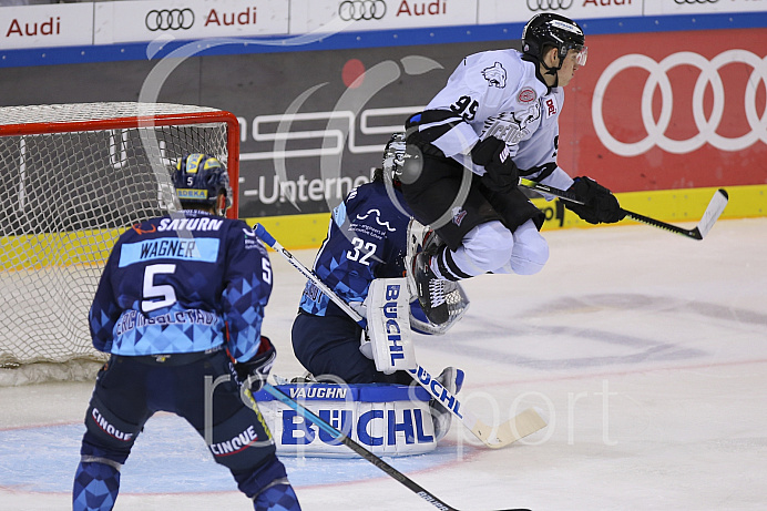 Eishockey - Herren - DEL - Saison 2019/2020, Spiel 2 - 17.09.2019 -  ERC Ingolstadt - Nürnberg Ice Tigers - Foto: Ralf Lüger
