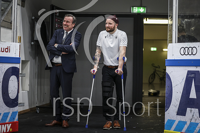 Eishockey - Herren - DEL - Playoffs - Spiel 5 - Saison 2022/2023 -   ERC Ingolstadt - DEG - Foto: Ralf Lüger