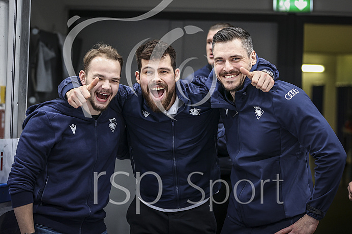 Eishockey - Herren - DEL - Playoffs - Spiel 5 - Saison 2022/2023 -   ERC Ingolstadt - DEG - Foto: Ralf Lüger