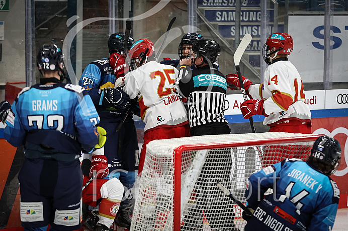 DNL - Eishockey - Saison 2021/2022  - ERC Ingolstadt - EV Landshut - Foto: Ralf Lüger