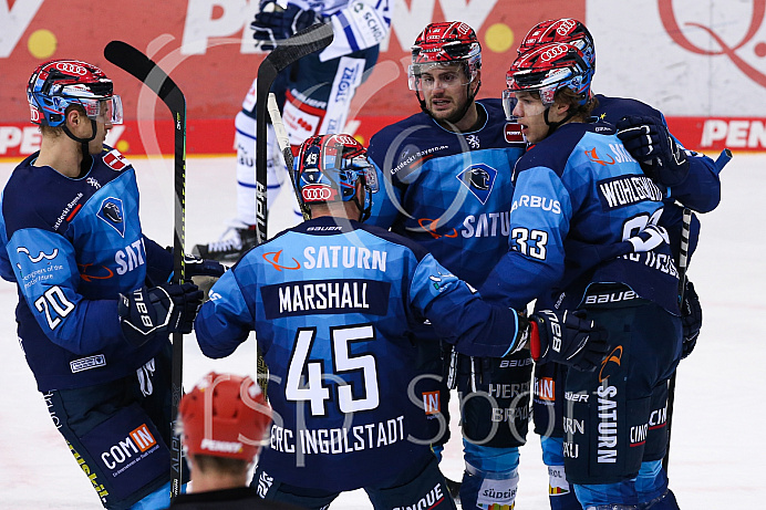 Eishockey - Herren - DEL - Saison 2020/2021 -   ERC Ingolstadt - Schwenningen  - Foto: Ralf Lüger