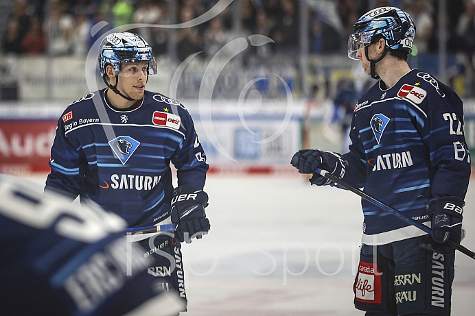 Eishockey - Herren - DEL - Saison 2021/2022 -   ERC Ingolstadt - Augsburger EV - Foto: Ralf Lüger