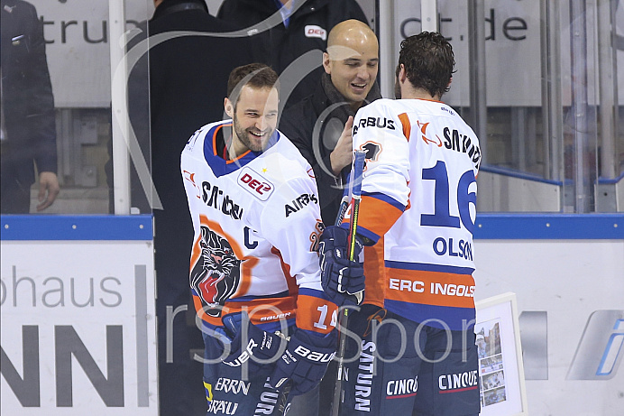 Eishockey - Herren - DEL - Saison 2019/2020 -  ERC Ingolstadt - Schwenninger Wildwings - Foto: Ralf Lüger