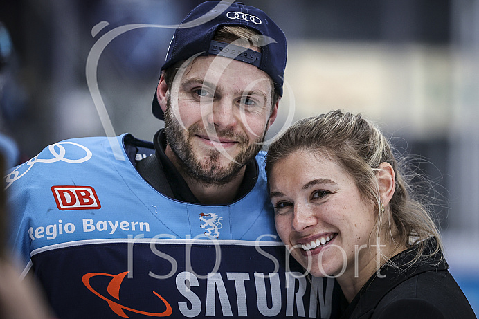 Eishockey - Herren - DEL - Playoffs - Spiel 5 - Saison 2022/2023 -   ERC Ingolstadt - DEG - Foto: Ralf Lüger
