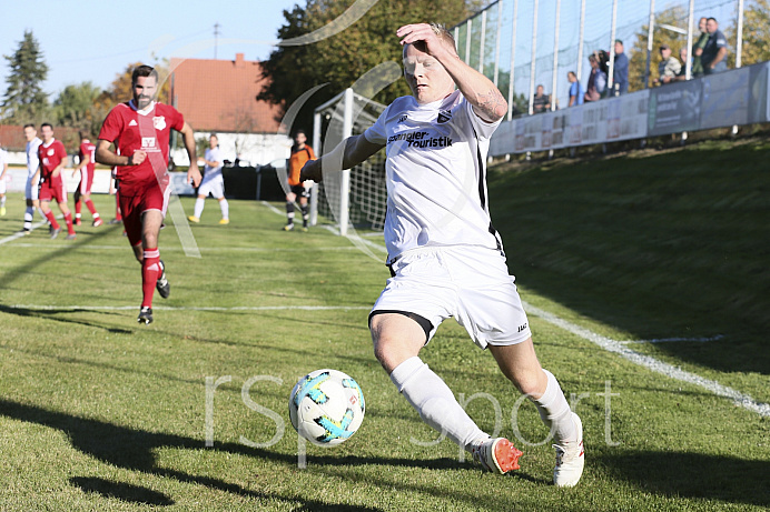 Fussball - Herren - Bezirksliga - Saison 2018/2019 - FC Ehekirchen - BC Adelzhausen - 13.10.2018 -  Foto: Ralf L
