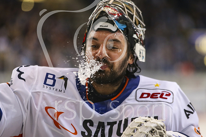 Eishockey - Herren - DEL - Saison 2019/2020 -  ERC Ingolstadt - Schwenninger Wildwings - Foto: Ralf Lüger
