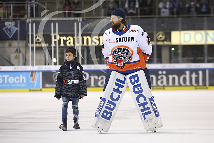 Eishockey - Herren - DEL - Saison 2019/2020 -  ERC Ingolstadt - Schwenninger Wildwings - Foto: Ralf Lüger