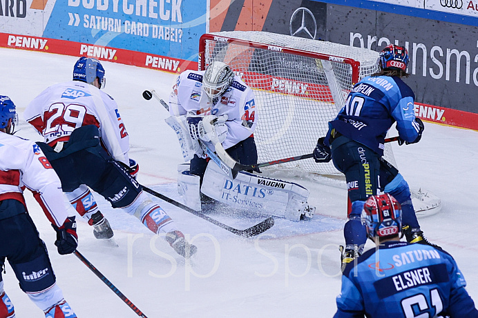 Eishockey - Herren - DEL - Saison 2020/2021 -   ERC Ingolstadt - Adler Mannheim - Foto: Ralf Lüger