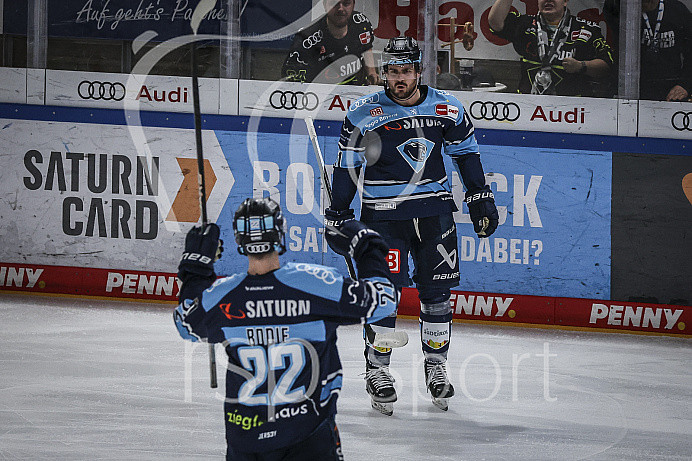 Eishockey - Herren - DEL - Playoffs - Spiel 5 - Saison 2022/2023 -   ERC Ingolstadt - DEG - Foto: Ralf Lüger