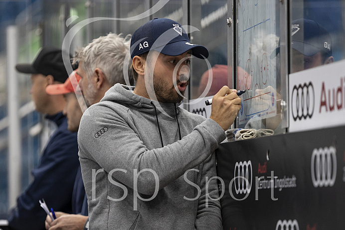 DNL - Eishockey - Saison 2023/2024 - Testspiel - ERC - Linz - Foto: Ralf Lüger DNL - Eishockey - Saison 2023/2024 - Testspiel - ERC - Linz - Foto: Ralf Lüger