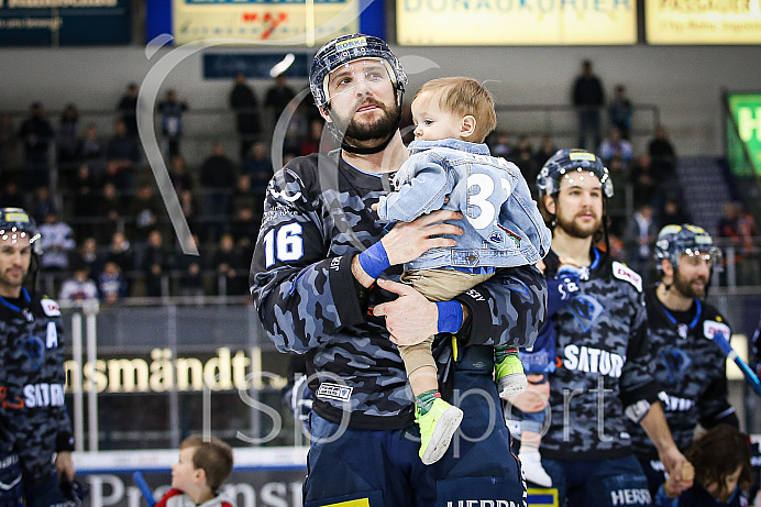 Eishockey - Herren - DEL - Saison 2019/2020 -   ERC Ingolstadt - Wolfsburg  - Foto: Ralf Lüger