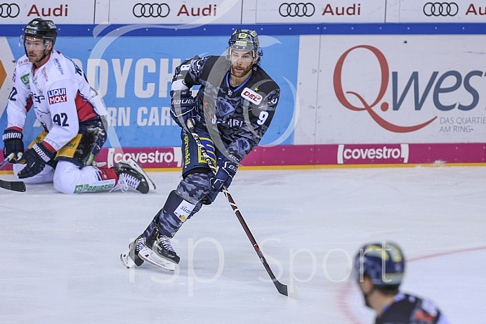 Eishockey - Herren - DEL - Saison 2019/2020 -  ERC Ingolstadt - Eisbären Berlin - Foto: Ralf Lüger