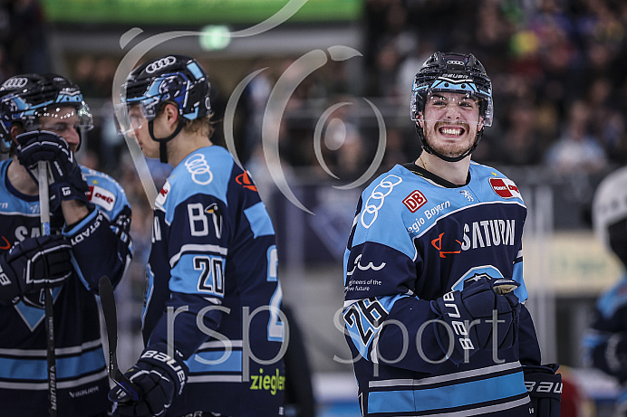 Eishockey - Herren - DEL - Playoffs - Spiel 5 - Saison 2022/2023 -   ERC Ingolstadt - DEG - Foto: Ralf Lüger