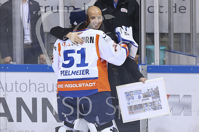 Eishockey - Herren - DEL - Saison 2019/2020 - ERC Ingolstadt - Schwenninger Wildwings - Foto: Ralf Lüger Eishockey - Herren - DEL - Saison 2019/2020 - ERC Ingolstadt - Schwenninger Wildwings - Foto: Ralf Lüger