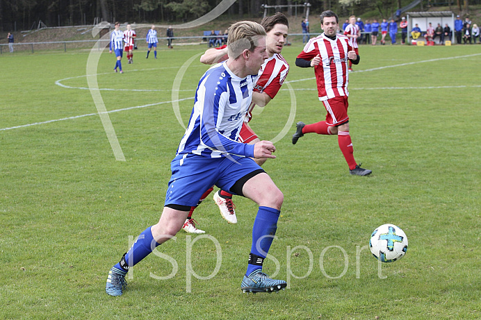 Fussball - Herren - A Klasse - Saison 2018/2019 - SV Waidhofen - SV Sinnig - 14.04.2019 -  Foto: Ralf Lüger/rsp-sport.de