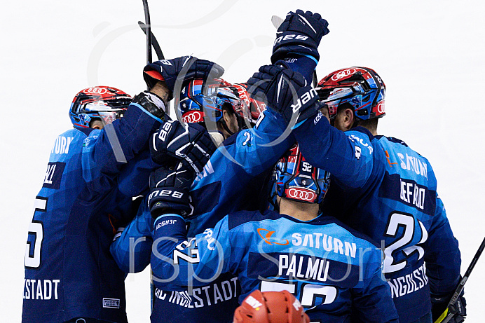 Eishockey - Herren - DEL - Saison 2020/2021 -   ERC Ingolstadt - Schwenningen  - Foto: Ralf Lüger