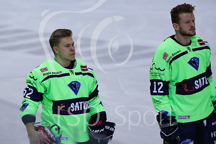 Eishockey - Herren - DEL - Saison 2020/2021 -   ERC Ingolstadt - Straubing Tigers - Foto: Ralf Lüger