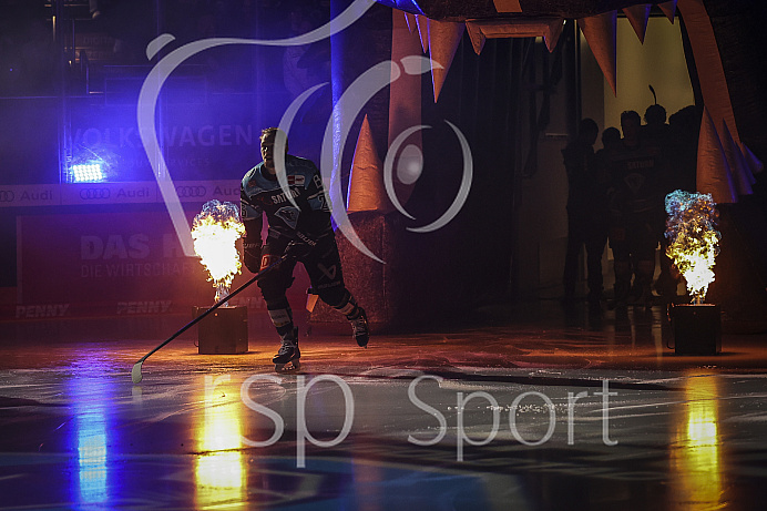 Eishockey - Herren - DEL - Playoffs - Spiel 5 - Saison 2022/2023 -   ERC Ingolstadt - DEG - Foto: Ralf Lüger