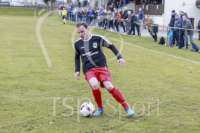 Fussball - Herren - Bezirksliaga / Bezirk Schwaben - Saison 2017/18 - FC Ehekirchen - TSV Offingen - Foto: Ralf Lüger