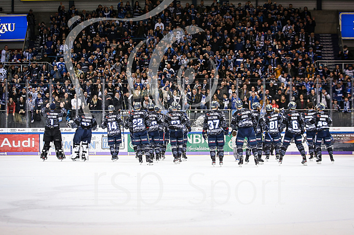 Eishockey - Herren - DEL - Saison 2019/2020 -   ERC Ingolstadt - Wolfsburg  - Foto: Ralf Lüger