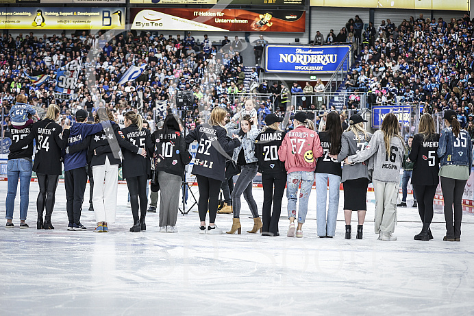 Eishockey - Herren - DEL - Playoffs - Spiel 5 - Saison 2022/2023 -   ERC Ingolstadt - DEG - Foto: Ralf Lüger