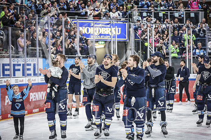 Eishockey - Herren - DEL - Playoffs - Spiel 5 - Saison 2022/2023 -   ERC Ingolstadt - DEG - Foto: Ralf Lüger