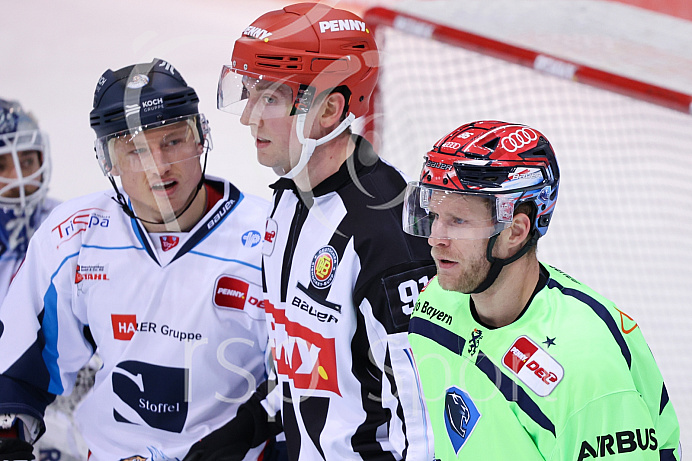 Eishockey - Herren - DEL - Saison 2020/2021 -   ERC Ingolstadt - Straubing Tigers - Foto: Ralf Lüger