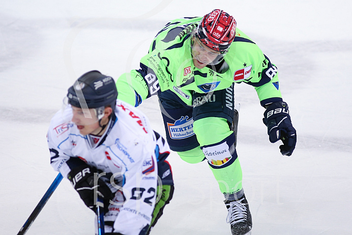 Eishockey - Herren - DEL - Saison 2020/2021 -   ERC Ingolstadt - Straubing Tigers - Foto: Ralf Lüger