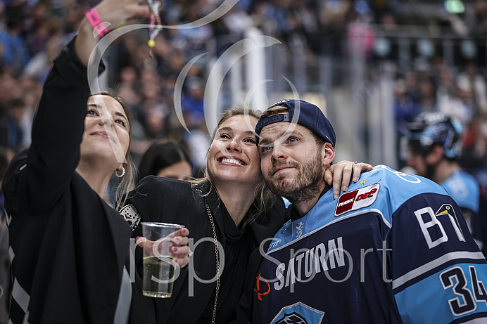 Eishockey - Herren - DEL - Playoffs - Spiel 5 - Saison 2022/2023 - ERC Ingolstadt - DEG - Foto: Ralf Lüger Eishockey - Herren - DEL - Playoffs - Spiel 5 - Saison 2022/2023 - ERC Ingolstadt - DEG - Foto: Ralf Lüger