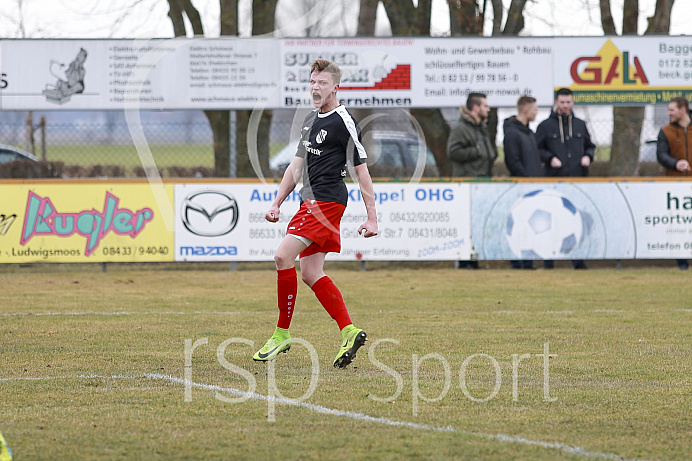 Fussball - Herren - Bezirksliaga / Bezirk Schwaben - Saison 2017/18 - FC Ehekirchen - TSV Offingen - Foto: Ralf Lüger