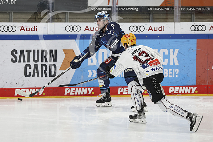 Eishockey - Herren - DEL - Saison 2021/2022 -   ERC Ingolstadt - Bremerhaven - Foto: Ralf Lüger