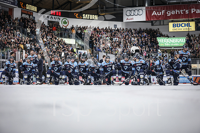 Eishockey - Herren - DEL - Playoffs - Spiel 5 - Saison 2022/2023 -   ERC Ingolstadt - DEG - Foto: Ralf Lüger