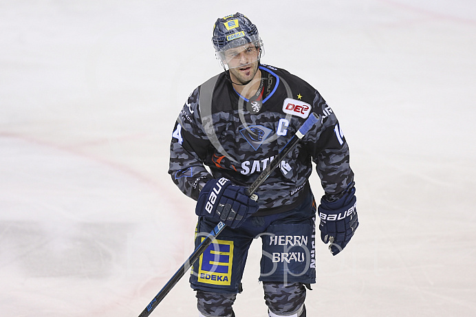 Eishockey - Herren - DEL - Saison 2019/2020 -  ERC Ingolstadt - Straubing Ice Tigers - Foto: Ralf Lüger