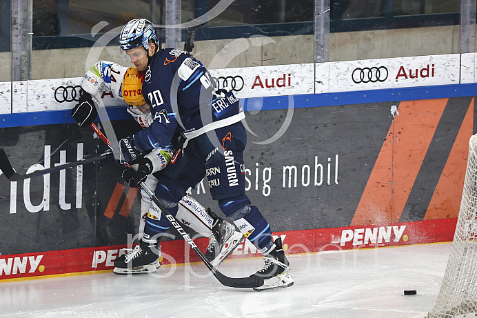 Eishockey - Herren - DEL - Saison 2021/2022 -   ERC Ingolstadt - Bremerhaven - Foto: Ralf Lüger