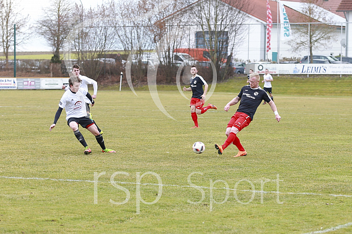Fussball - Herren - Bezirksliaga / Bezirk Schwaben - Saison 2017/18 - FC Ehekirchen - TSV Offingen - Foto: Ralf Lüger