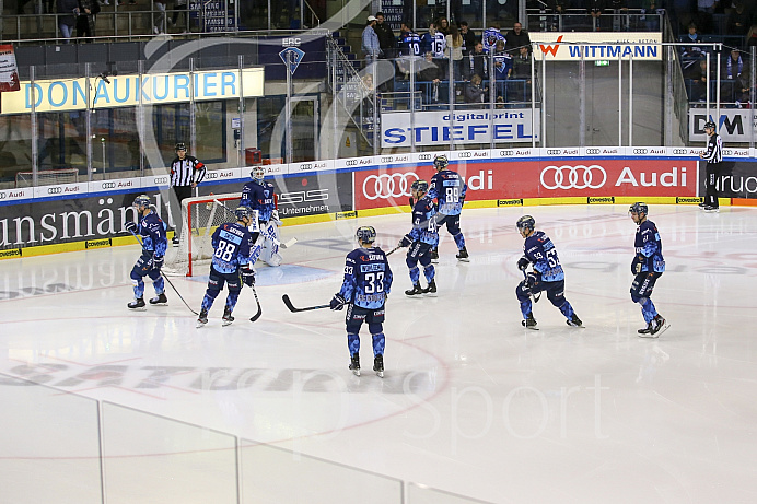 Eishockey - Herren - DEL - Saison 2019/2020, Spiel 8 - 4.10.2019 -  ERC Ingolstadt - Fischtowns Pinguins - Foto: Ralf Lüger